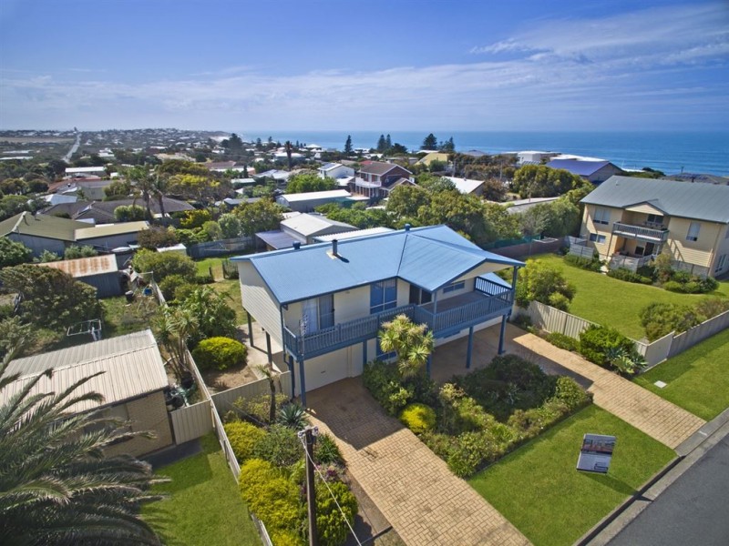 12 Second Avenue, Hayborough SA 5211