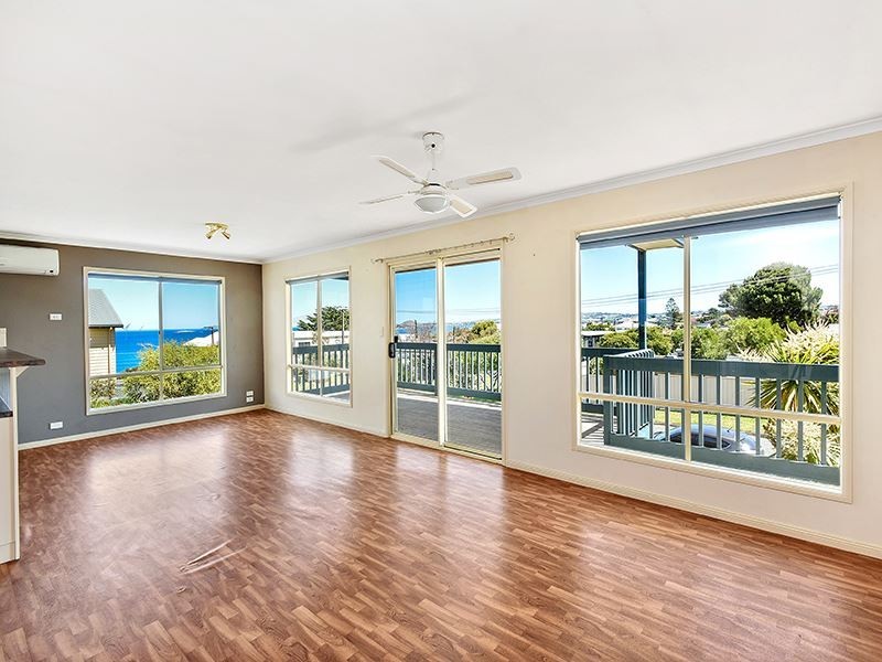 12 Second Avenue, Hayborough SA 5211
