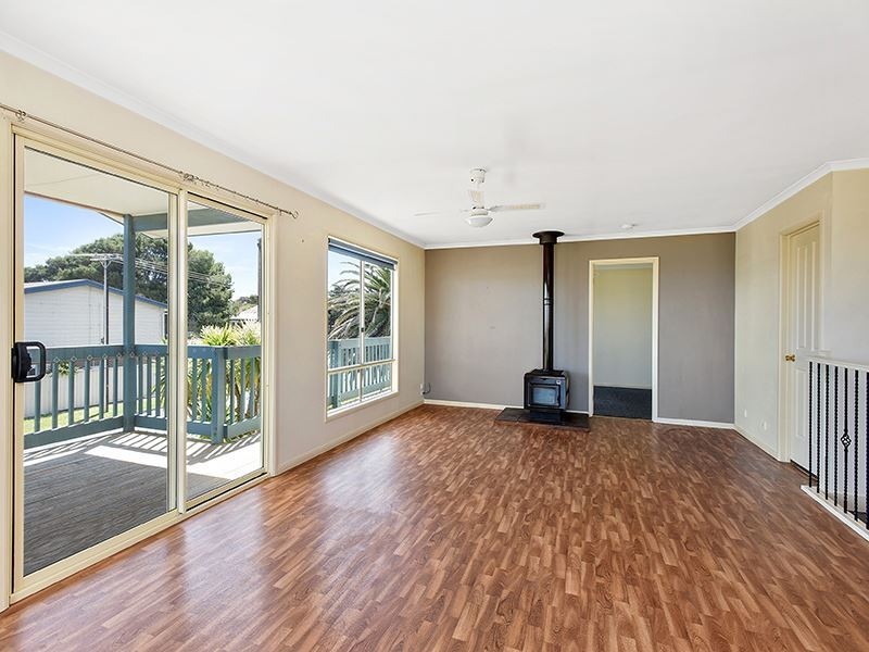 12 Second Avenue, Hayborough SA 5211