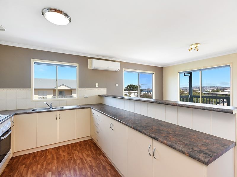 12 Second Avenue, Hayborough SA 5211