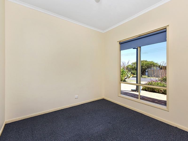 12 Second Avenue, Hayborough SA 5211