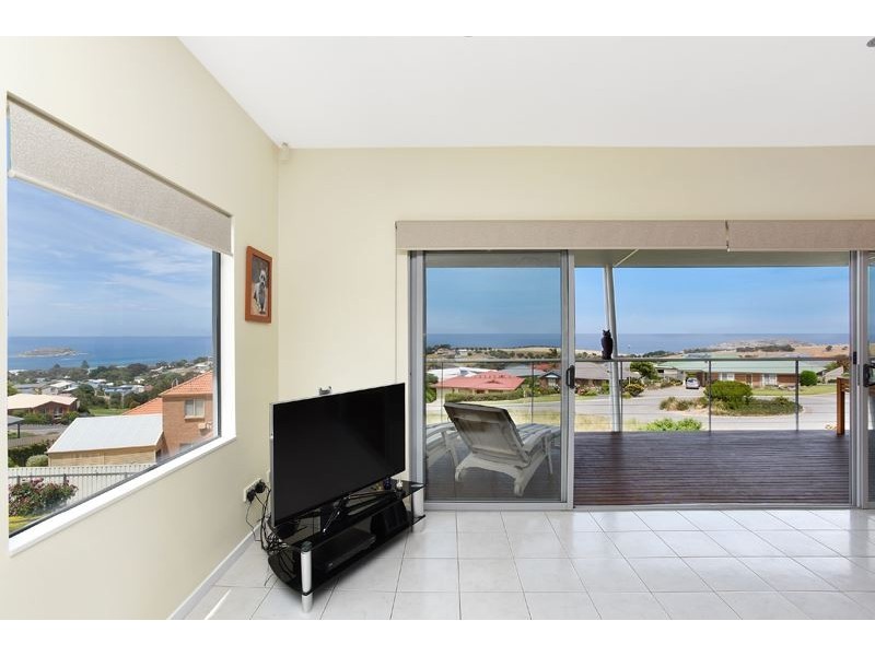 55 Southern Right Crescent, Encounter Bay SA 5211