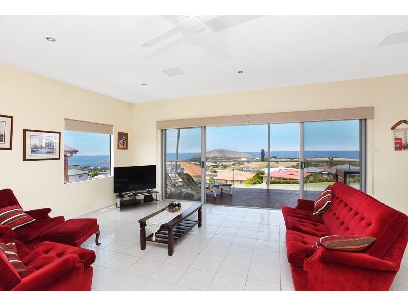 55 Southern Right Crescent, Encounter Bay SA 5211