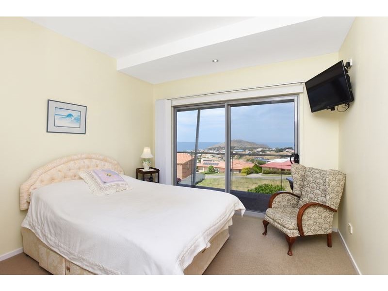 55 Southern Right Crescent, Encounter Bay SA 5211