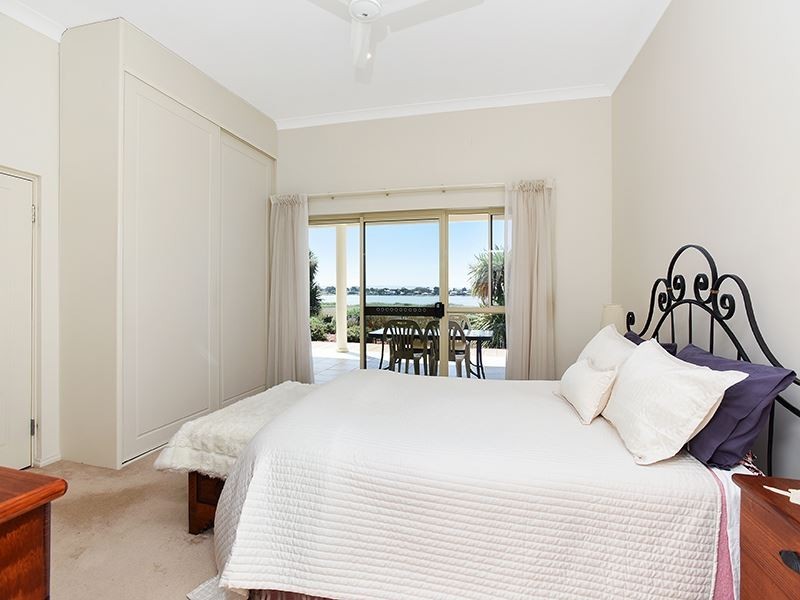 59 Captain Sturt Parade, Hindmarsh Island SA 5214