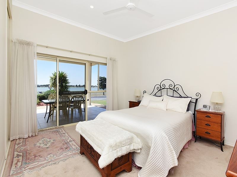 59 Captain Sturt Parade, Hindmarsh Island SA 5214