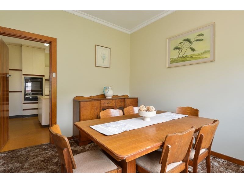 12 Renown Avenue, Victor Harbor SA 5211