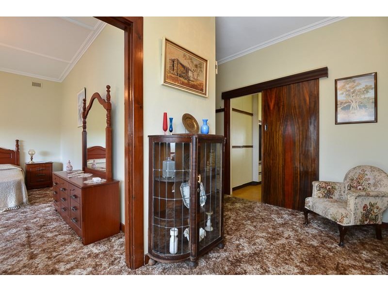 12 Renown Avenue, Victor Harbor SA 5211