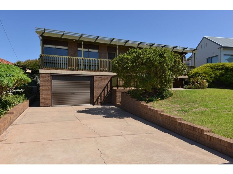 39 The Crescent, Mccracken SA 5211