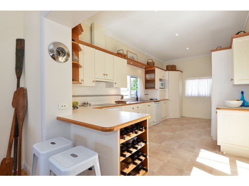 15 Heggerton Street, Mccracken SA 5211