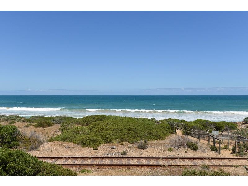 18 Albatross Avenue, Hayborough SA 5211