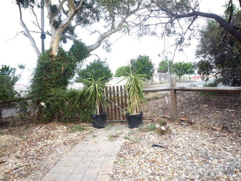 1 Fernbank Road, Victor Harbor SA 5211