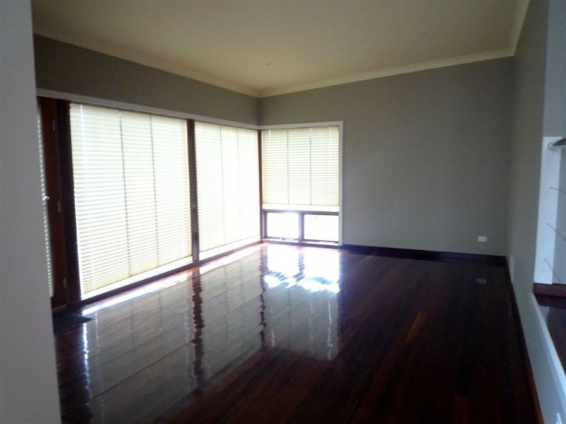 1 Fernbank Road, Victor Harbor SA 5211