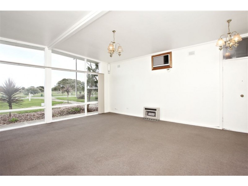 24 Billabong Road, Goolwa South SA 5214