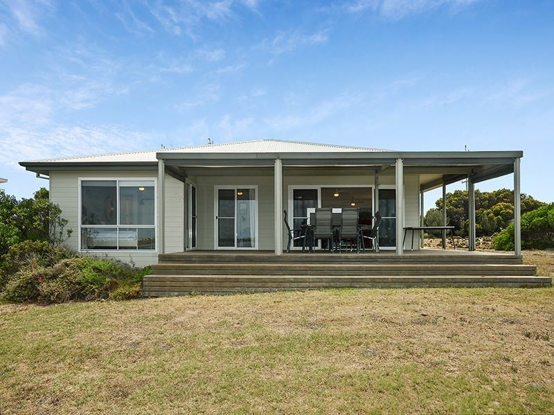 11-13 Goolwa Channel Drive, Hindmarsh Island SA 5214