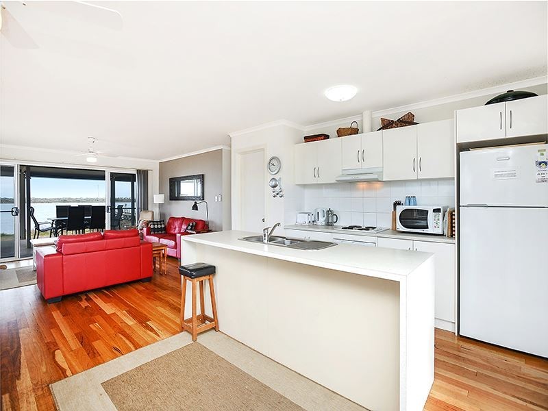 11-13 Goolwa Channel Drive, Hindmarsh Island SA 5214