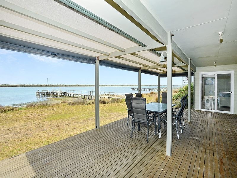 11-13 Goolwa Channel Drive, Hindmarsh Island SA 5214