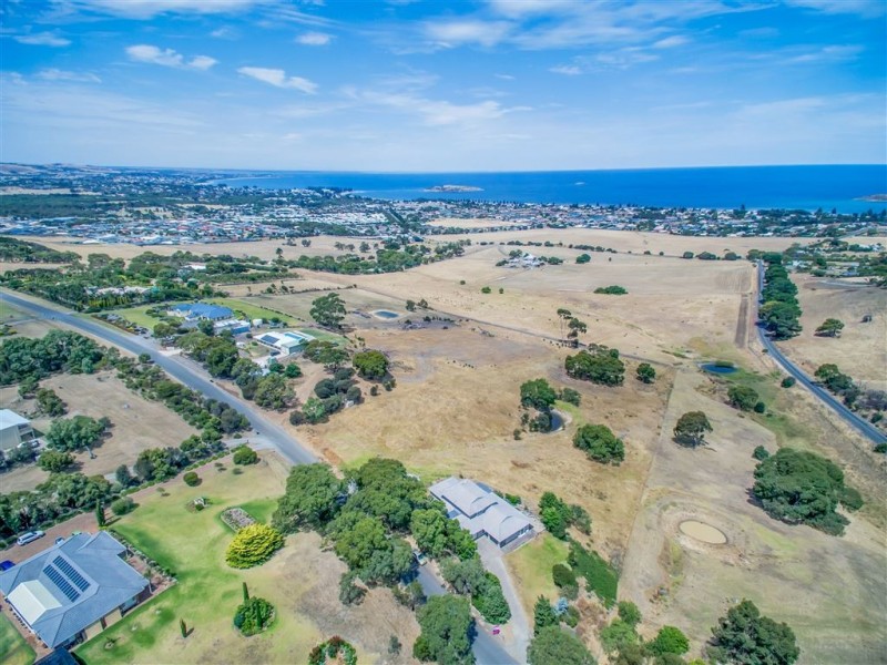 12 Ferrier Drive, Waitpinga SA 5211