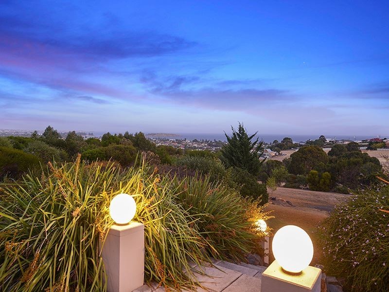 82 Waitpinga Road, Victor Harbor SA 5211