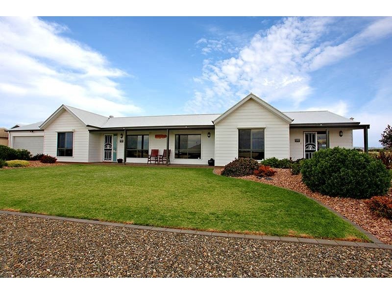 11 Cormorant Court, Middleton SA 5213