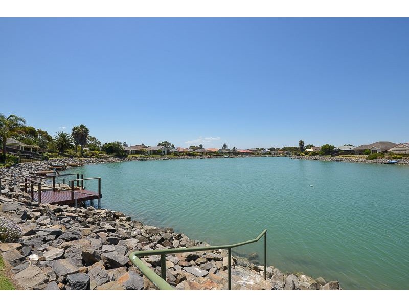 9 Lakeside Circuit, Encounter Bay SA 5211