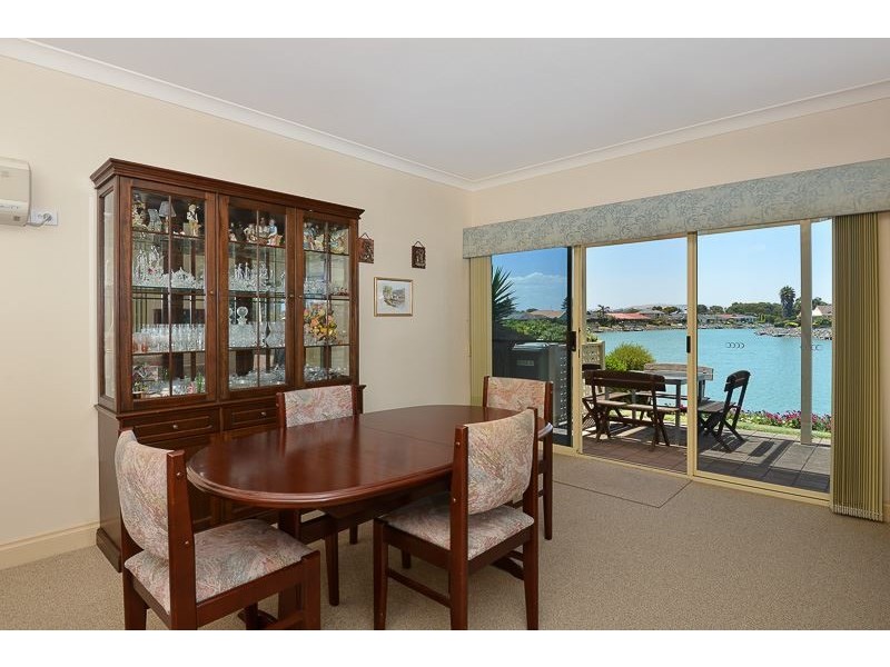 9 Lakeside Circuit, Encounter Bay SA 5211
