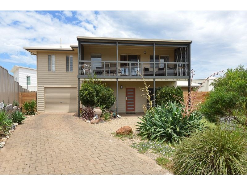 11 England Avenue, Port Elliot SA 5212