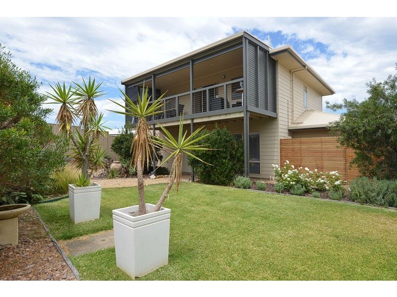 11 England Avenue, Port Elliot SA 5212