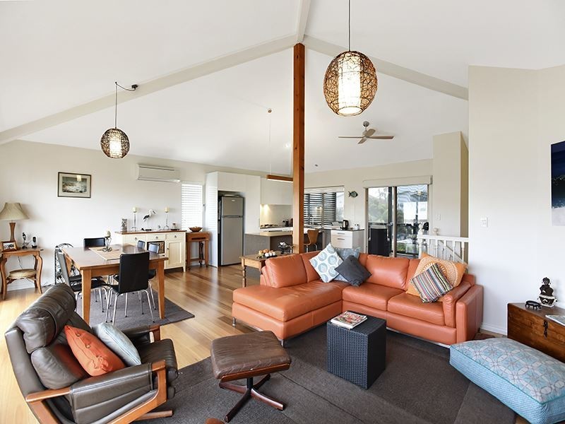 11 England Avenue, Port Elliot SA 5212