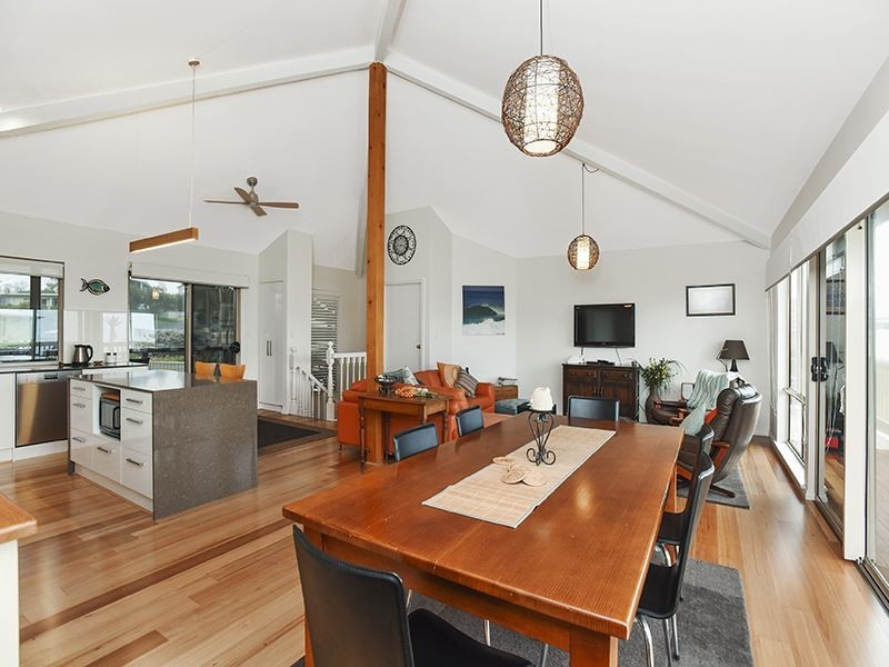 11 England Avenue, Port Elliot SA 5212