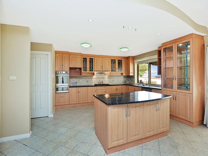 14 Castle Avenue, Goolwa Beach SA 5214