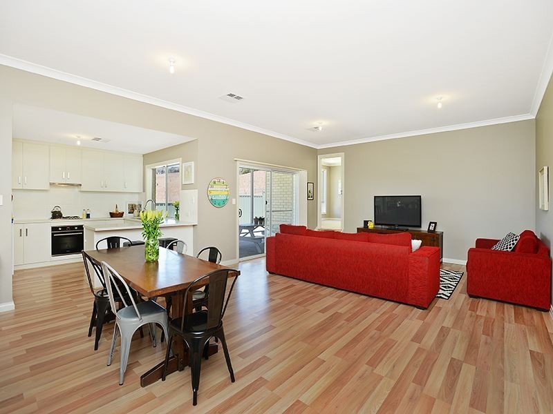 72 Wishart Crescent, Encounter Bay SA 5211