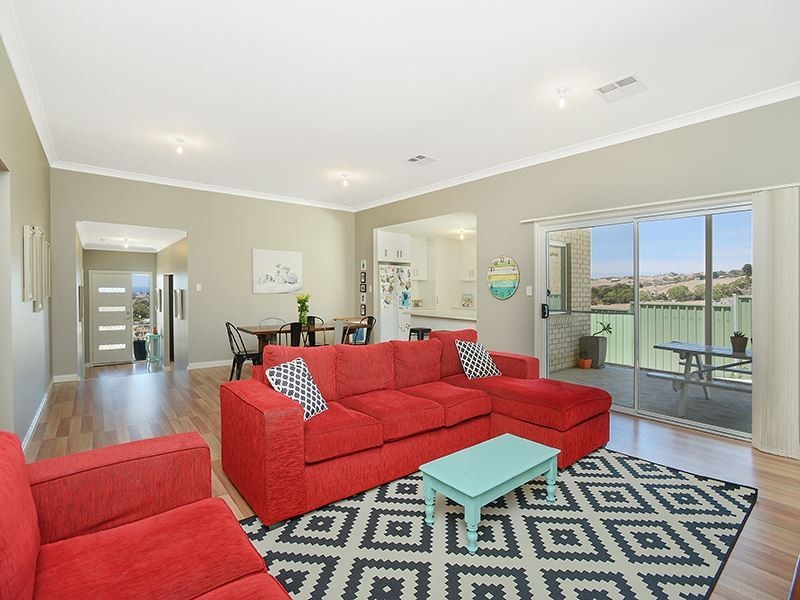 72 Wishart Crescent, Encounter Bay SA 5211