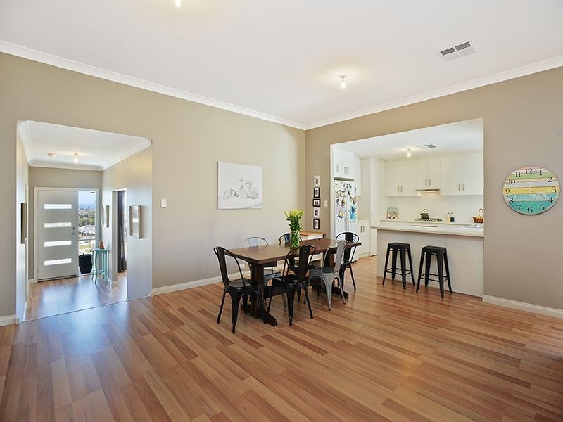 72 Wishart Crescent, Encounter Bay SA 5211