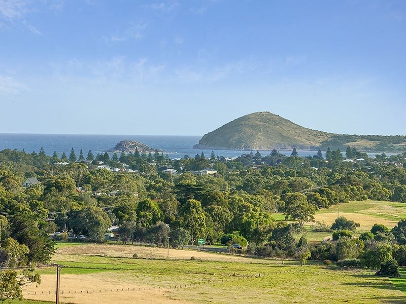 55 Greenhills Road, Victor Harbor SA 5211