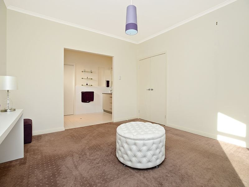 55 Greenhills Road, Victor Harbor SA 5211