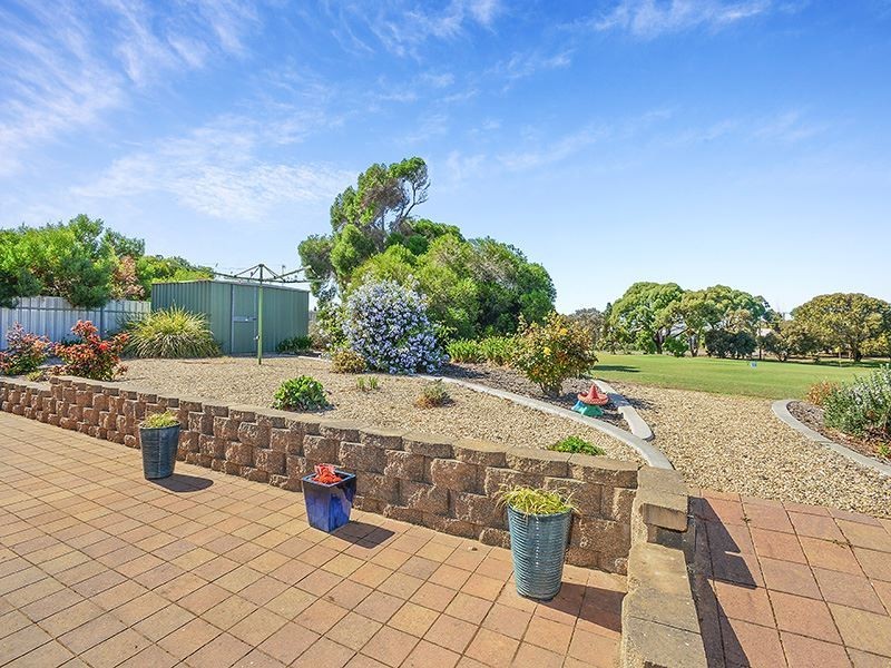 5 Sweetman Road, Goolwa South SA 5214