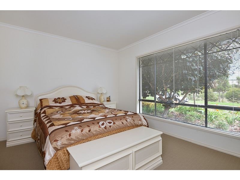 8 Harwood Close, Encounter Bay SA 5211