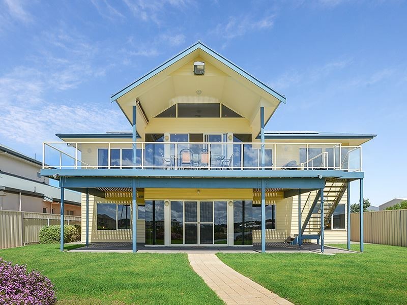 18 Arcadia Avenue, Hindmarsh Island SA 5214