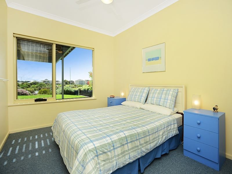 18 Arcadia Avenue, Hindmarsh Island SA 5214