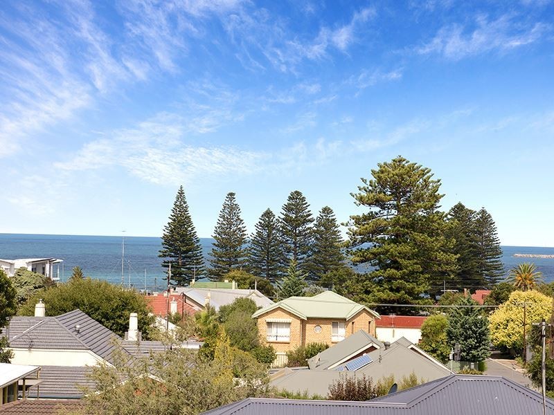 27 Breckan Avenue, Victor Harbor SA 5211