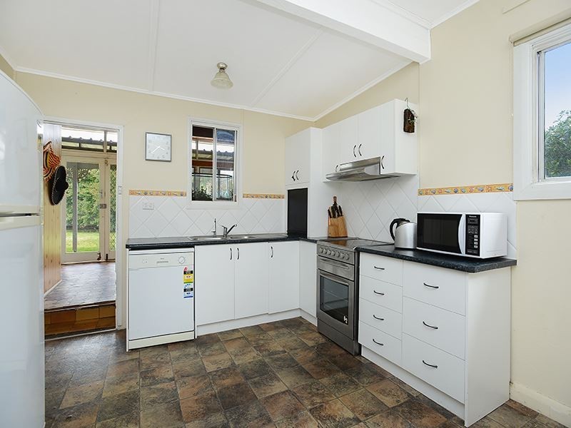 4 Kent Drive, Victor Harbor SA 5211