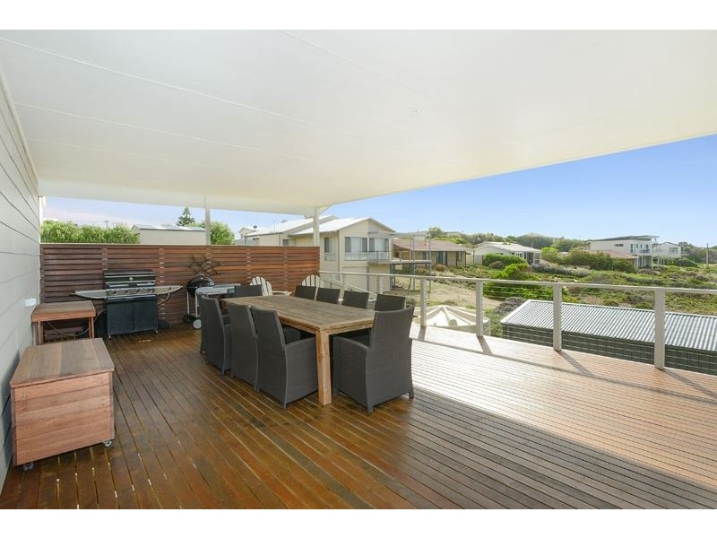 16 Chapman Road, Middleton SA 5213