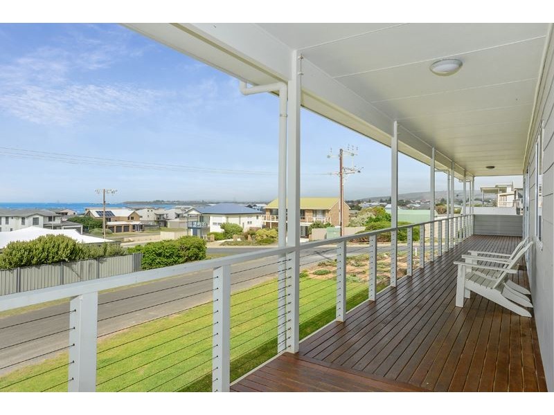 16 Chapman Road, Middleton SA 5213