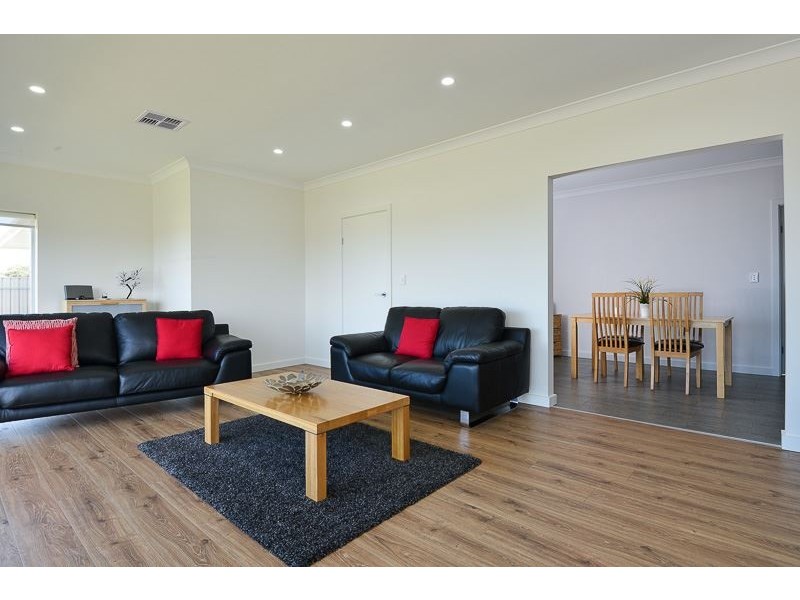 50 Whalers Road, Encounter Bay SA 5211