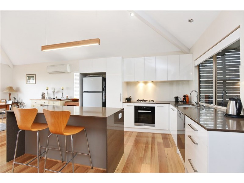 11 England Avenue, Port Elliot SA 5212