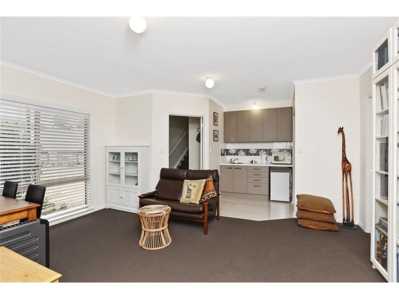 11 England Avenue, Port Elliot SA 5212
