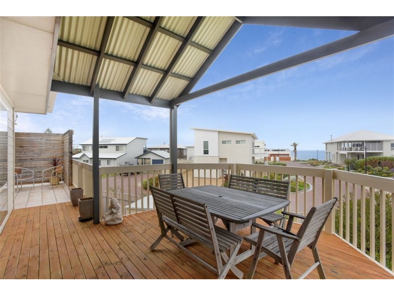 11 England Avenue, Port Elliot SA 5212