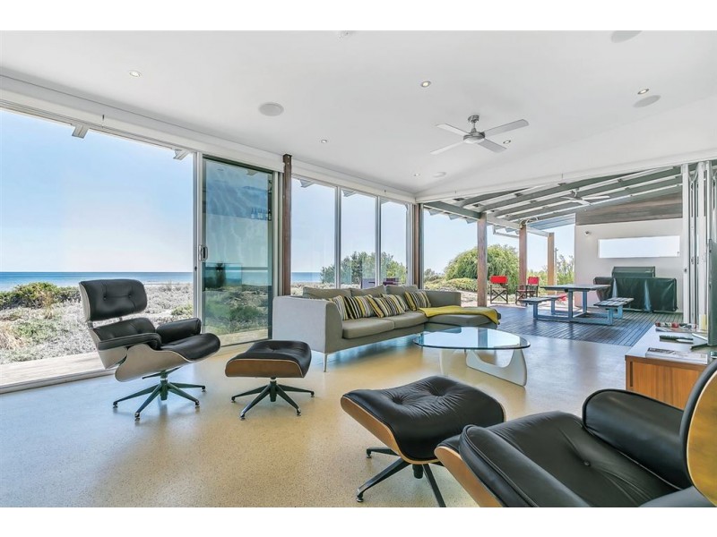 18 Lady Bay Road, Normanville SA 5204