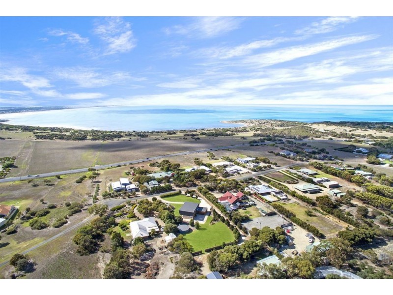 4 Stock Drive, Port Elliot SA 5212